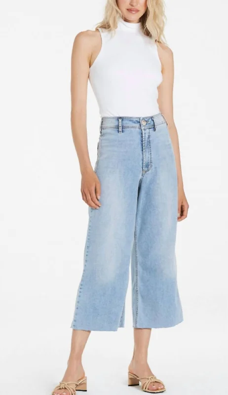 Audrey Wide Leg Jeans In Light Wash